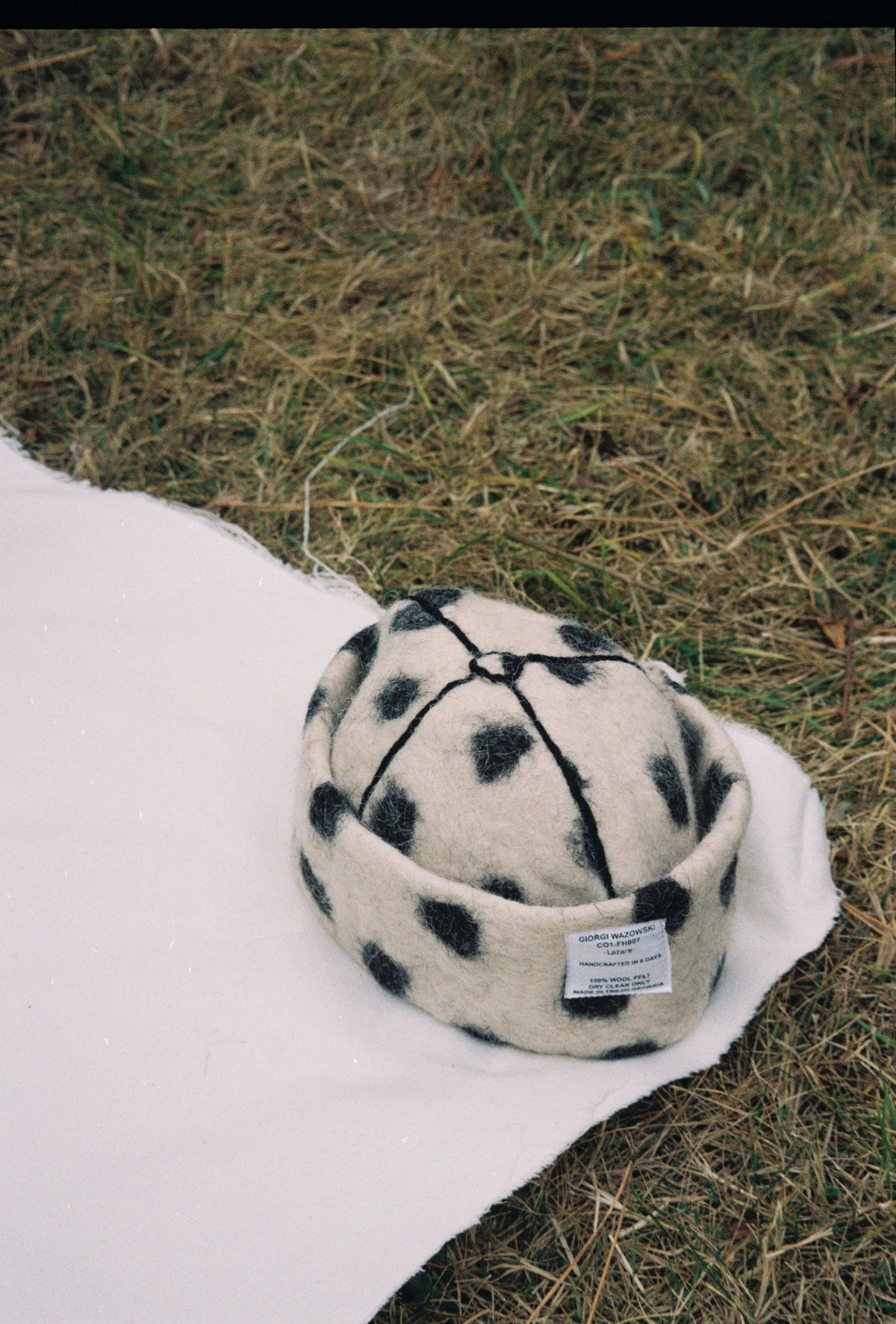 LAZARE Hat in Polka Dot White