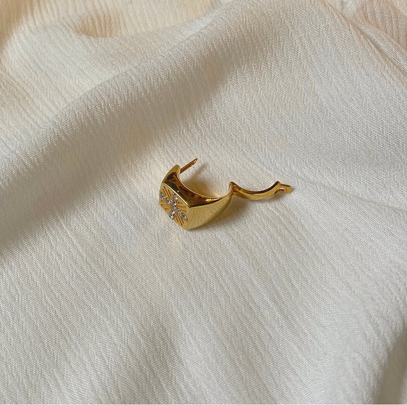 JAMAL |RING-SHAPED EARRINGS